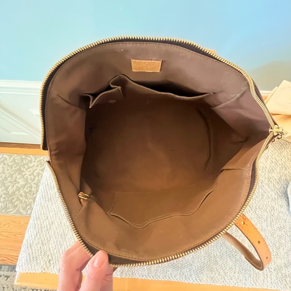 COPY - Authentic LOUIS VUITTON Monogram Tivoli - Picture 6 of 14